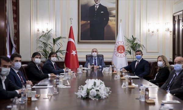 Avukatların 28 maddelik yeni reform önerileri, Adalet Bakanı Gül'e iletildi