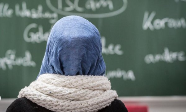 Avusturya Anayasa Mahkemesi’nden başörtüsü kararı