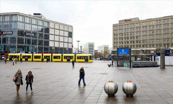 Almanya’da 10 Ocak’a kadar sürecek kısıtlamalar başladı