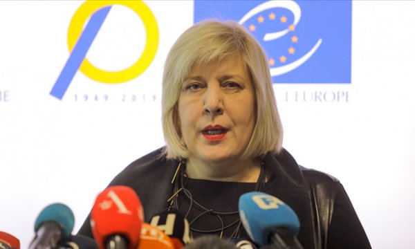 'Fransa güvenlik yasa tasarısını insan haklarına saygılı hale getirmeli'