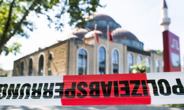 Almanya'da "camiler daha fazla korunsun" talebi
