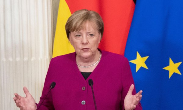 Merkel açık konuştu: Irkçılık bir zehirdir ve bu zehir toplumumuzda var