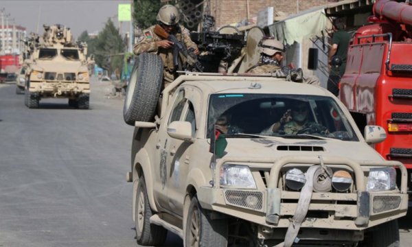 Afganistan'da Taliban saldırılarına tekrar başladı