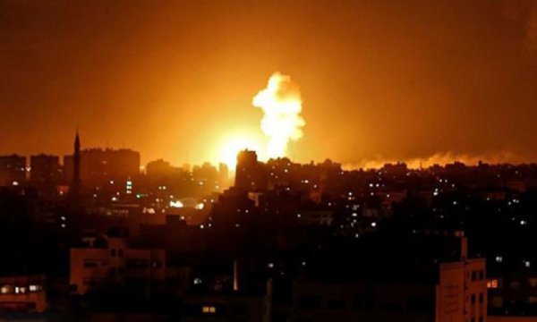 Irak'taki ABD üssüne 10 füzeyle saldırı düzenlendi