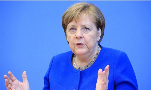 Merkel'den koronavirüsle mücadelede dayanışma çağrısı