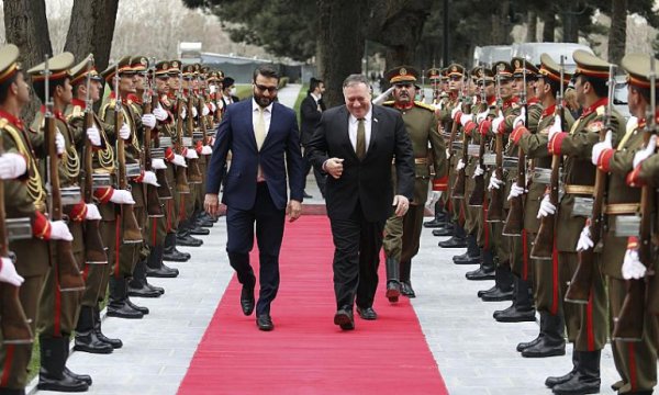 ABD Afganistan'da paralel yönetime karşı: 1 milyar dolar yardımı kesti