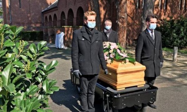 Almanya’da Kovid-19 sebebiyle ölenlerin sayısı 2 bini geçti 