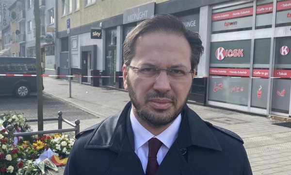 Almanya'da 'mağazalar açılırken, ibadethanelerin kapalı kalmasına' tepki