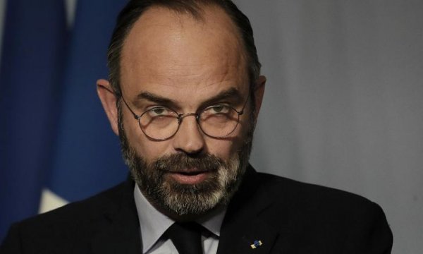 Fransa Başbakanı Philippe: Salgından önceki hayata dönmek uzun sürecek