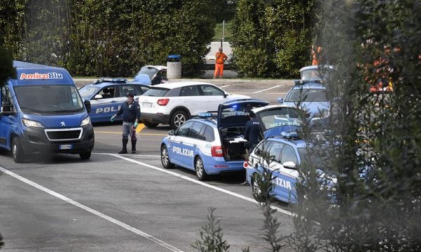 İtalya'da Kovid-19'dan hayatını kaybedenlerin sayısı 22 bin 745'e yükseldi