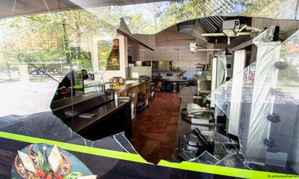 Almanya'da Türkiyelilerin dükkanlarına saldırı düzenleyen IŞİD'li yakalandı
