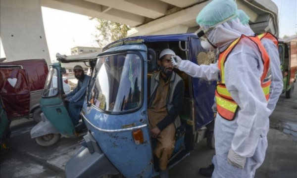 Pakistan'da Kovid-19'dan ölenlerin sayısı 1000'i geçti