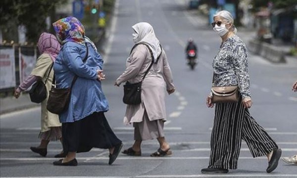 Türkiye'nin koronavirüsle mücadelesinde son 24 saatte yaşananlar
