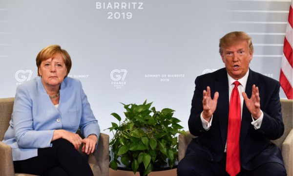 Merkel, Trump'ı reddetti