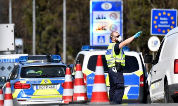 AB’ye seyahat kısıtlamaları iki hafta daha uzatılıyor