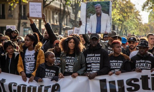 Paris'teki protestolarda çatışma