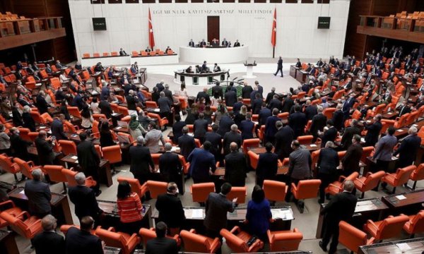 TBMM'deki sandalye dağılımı değişti