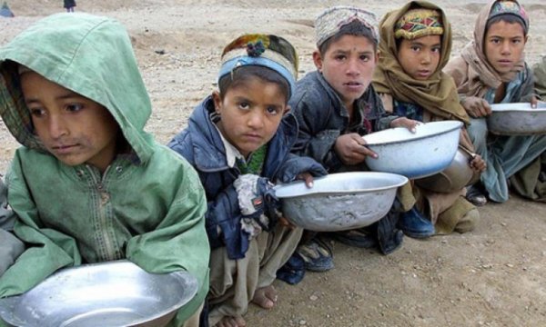 Afganistan'da 8 milyondan fazla çocuk yeterli beslenemiyor