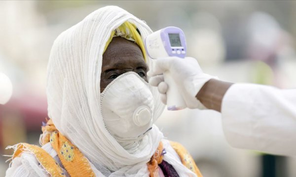 Afrika'da Kovid-19’dan iyileşenlerin sayısı 100 bini geçti