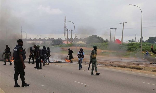 Nijerya'da Boko Haram'ın düzenlediği silahlı saldırıda 69 kişi hayatını kaybetti