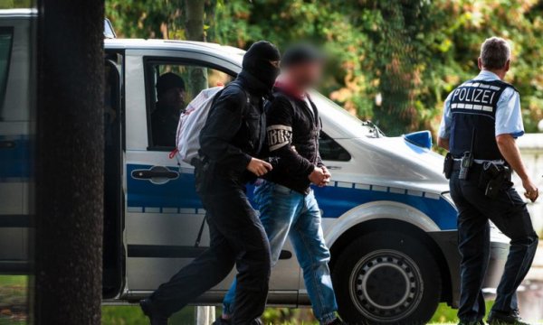 Almanya'da aşırı sağcı grup yasaklandı