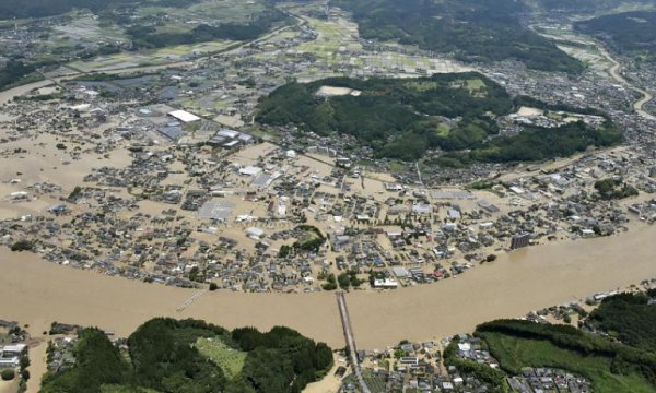 Japonya'da şiddetli yağmur ve taşkında 15 kişi hayatını kaybetti