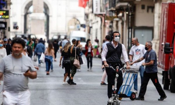 İtalya'da Kovid-19'dan ölenlerin sayısı 34 bin 869'a yükseldi 
