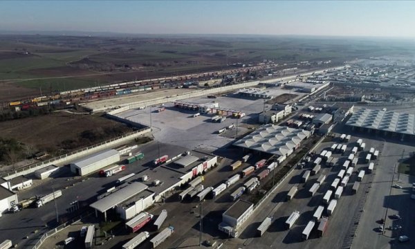 Sınır kapılarına 'Randevulu Sanal Sıra Sistemi' geliyor