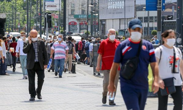 Türkiye'nin koronavirüsle mücadelesinde son 24 saatte yaşananlar 