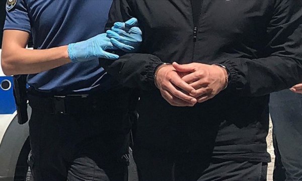 İslam'a ve Peygamber Efendimiz'e hakaret içerikli paylaşımda bulunan şüpheli gözaltına alındı