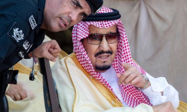 Suudi Arabistan Kralı Selman hastaneye kaldırıldı