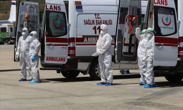 Türkiye'nin koronavirüsle mücadelesinde son 24 saatte yaşananlar