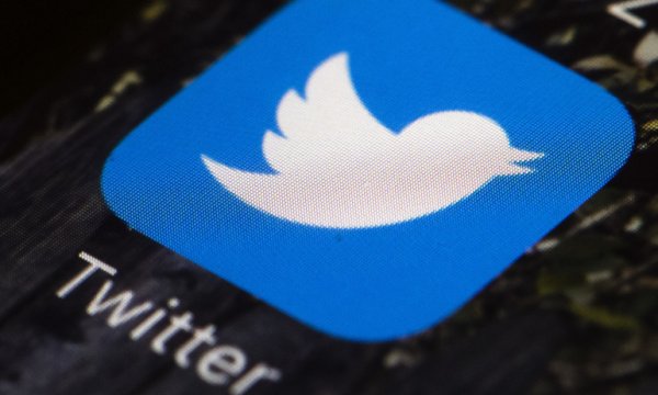 Ünlülerin Twitter hesaplarını ele geçiren internet korsanları yakalandı