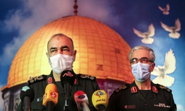 Devrim Muhafızları: Lübnan halkını yalnız bırakmayacağız