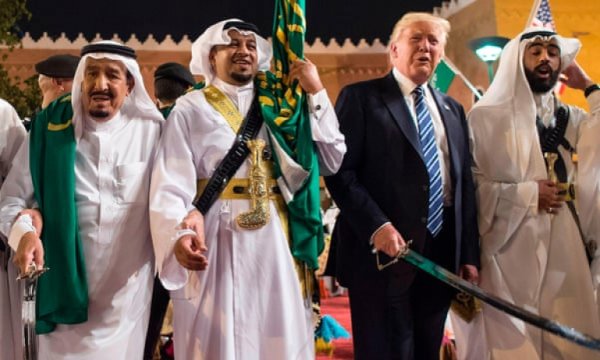 Trump: Suudi Arabistan'ın İsrail'le anlaşacak bir sonraki ülke olacağına inanıyorum
