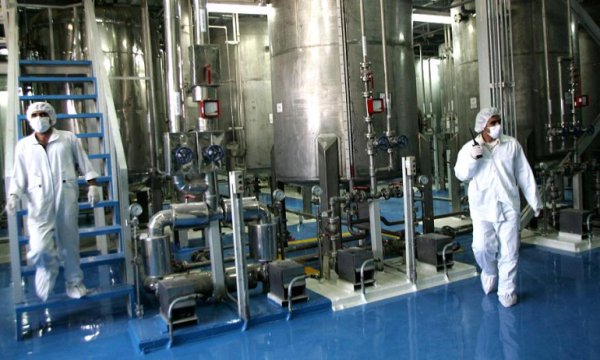 İran, nükleer tesisine yönelik sabotajla gelişmiş santrifüjlerin hedef alındığını açıkladı