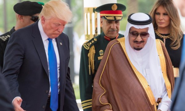 Trump'tan Kral Selman'a "ihanet" teşekürü!