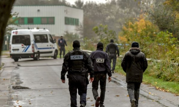 Fransa'da "Hizbullah'a destekten" 4 gözaltı