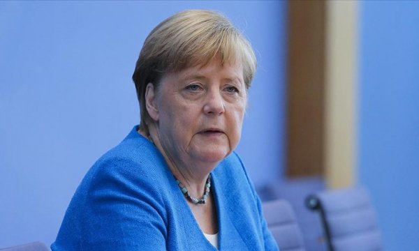 Almanya Başbakanı Merkel: Türkiye ile ilişkilerimizi yeniden dengelemeliyiz