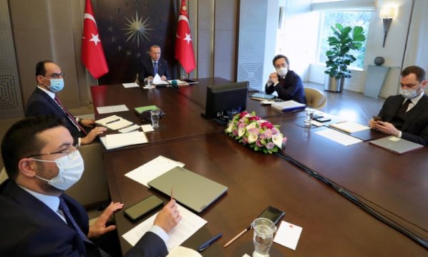 Hükümetten dış politikada "U dönüşü"