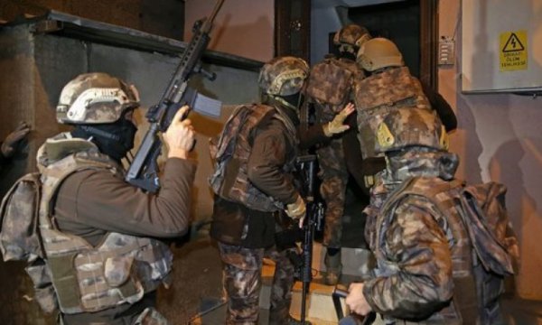 Kırmızı bültenle aranan DEAŞ üyesi terörist yakalandı
