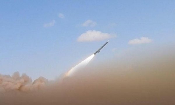 Suud rejiminin başkenti Riyad 60 İHA ve 4 balistik füzeyle vuruldu
