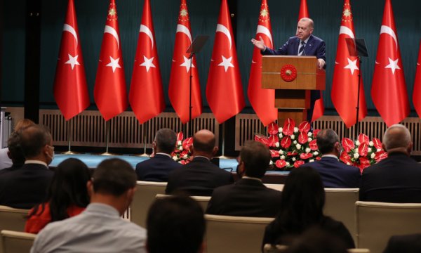Beştepe'de kritik toplantı! Gündemde koronavirüs ve fahiş fiyatla mücadele var