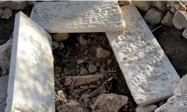 İİT'den Kudüs'teki Müslüman mezarlarına yapılan saldırıya kınama