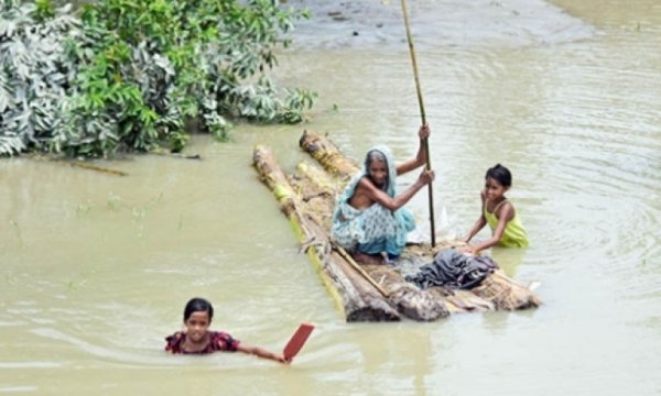 Hindistan ve Nepal'de şiddetli yağışlar 180 can aldı