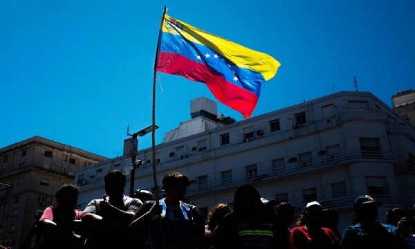Maduro: Muhalefetle yapılan diyaloğumuz ABD yüzünden kesildi