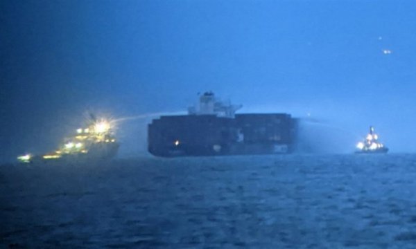İbrani Medya: Kanada sularında alev alan gemi İsrail’e ait