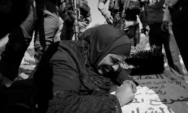 Irkçı İsrail Kudüs'te Müslüman mezarlığını yıkıyor