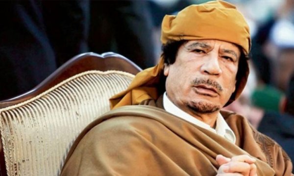 Kaddafi'nin Arap liderlere ders niteliğindeki konuşması gündemde...