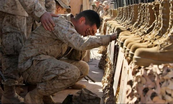 Irak’ta Amerikalı bir subay öldürüldü